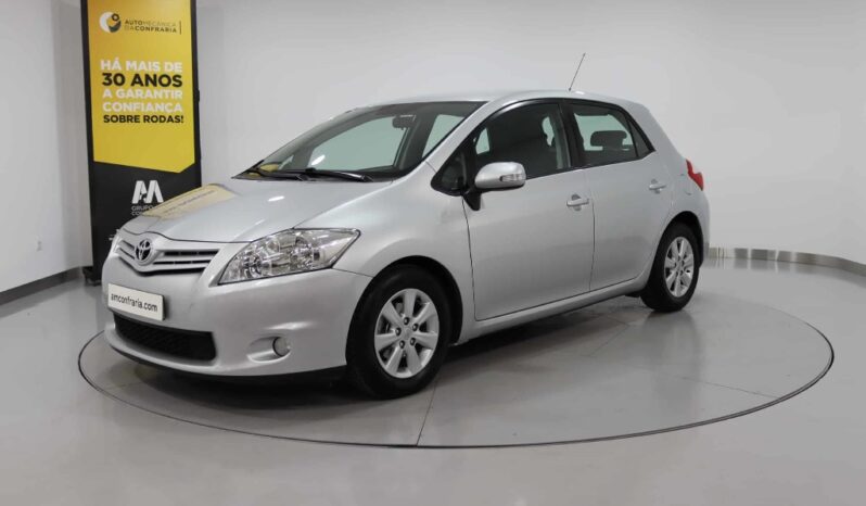 TOYOTA Auris 1.4 D-4D ACTIVE completo