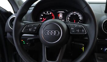 AUDI A3 Sportback 30 TFSI S TRONIC completo