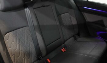 VOLKSWAGEN Golf VIII Variant 2.0 TDI completo