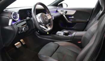 MERCEDES-BENZ Classe CLA Coupé 250 E completo