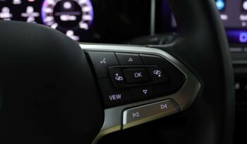 VOLKSWAGEN Golf VIII Variant 2.0 TDI completo