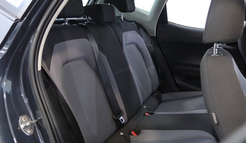 SEAT Arona 1.6 TDI STYLE completo