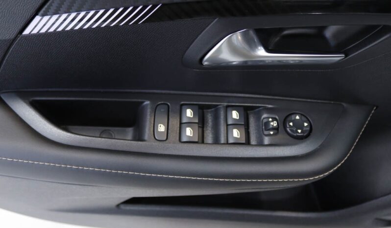 PEUGEOT 208 1.2 PURETECH ALLURE completo