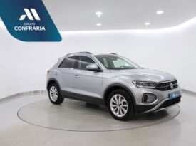 VOLKSWAGEN T-Roc 1.0 TSI URBAN