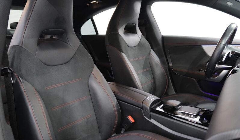 MERCEDES-BENZ Classe CLA Coupé 250 E completo