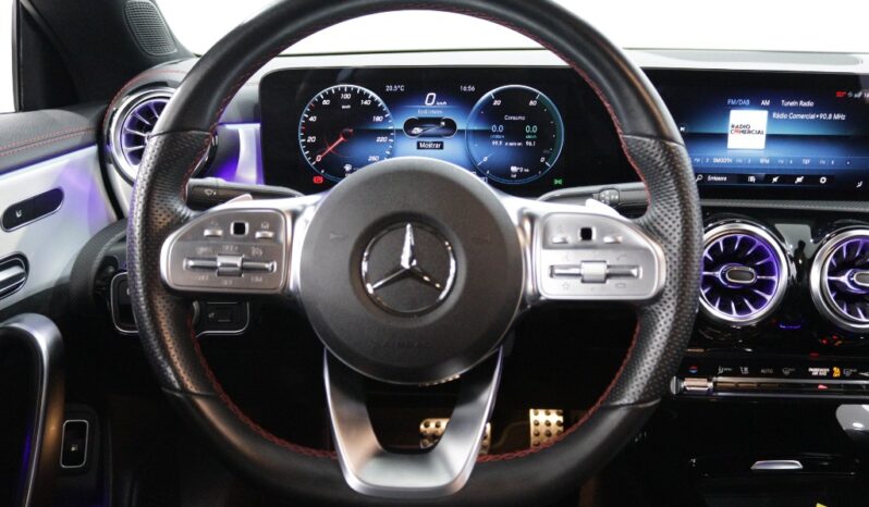 MERCEDES-BENZ Classe CLA Coupé 250 E completo