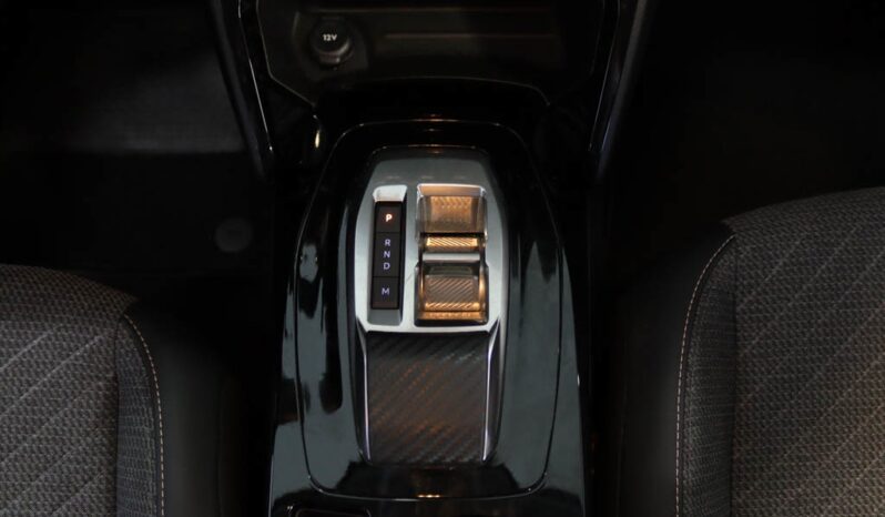 PEUGEOT 208 1.2 HYBRID ALLURE E-DCS6 completo