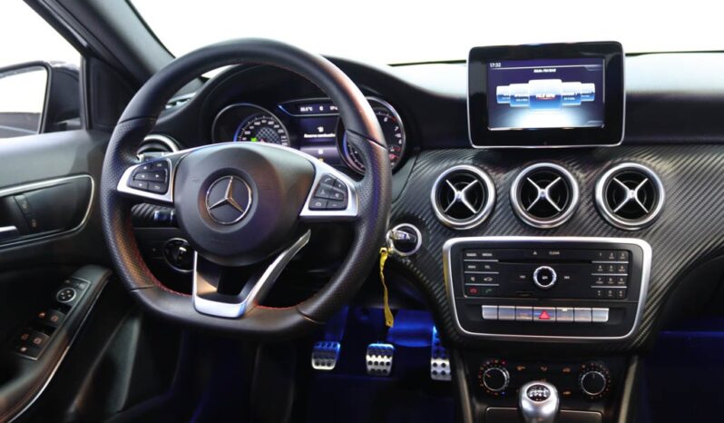 MERCEDES-BENZ Classe A 200 AMG completo