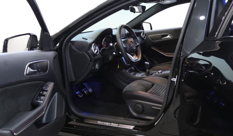 MERCEDES-BENZ Classe A 200 AMG completo