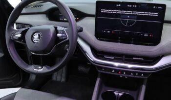 SKODA Enyaq IV 50 completo