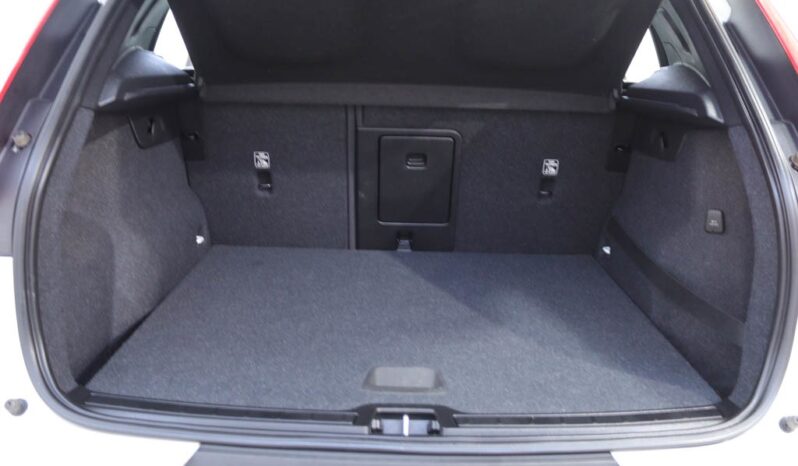 VOLVO XC40 2.0 D3 completo