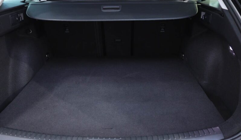 SEAT Leon Sportstourer 1.4 E-HYBRID XCELLENCE DSG completo