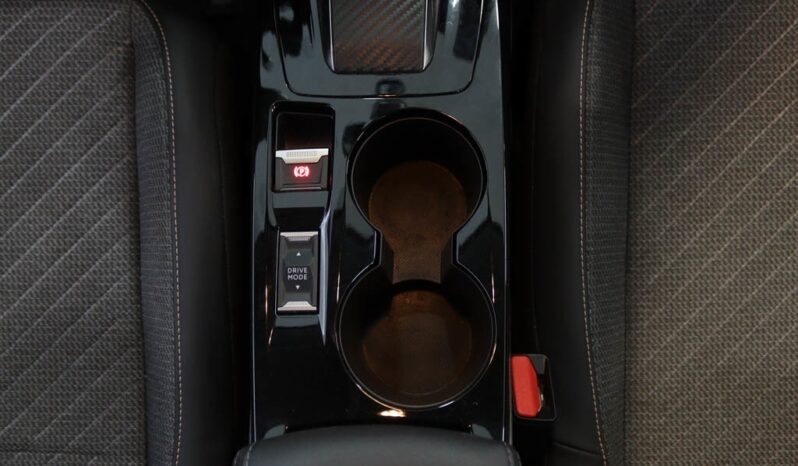 PEUGEOT 208 1.2 HYBRID ALLURE E-DCS6 completo