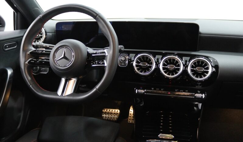 MERCEDES-BENZ Classe A 180 D completo