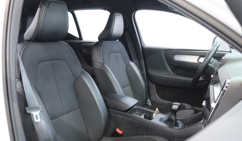 VOLVO XC40 2.0 D3 completo