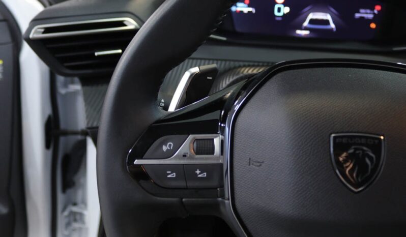 PEUGEOT 208 1.2 HYBRID ALLURE E-DCS6 completo