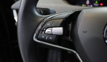 SKODA Enyaq IV 50 completo