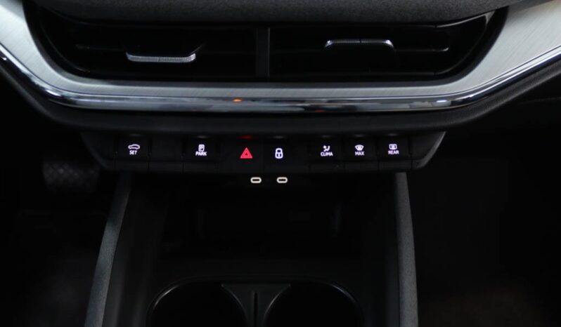 SKODA Enyaq IV 50 completo