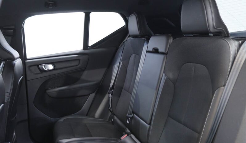 VOLVO XC40 2.0 D3 completo