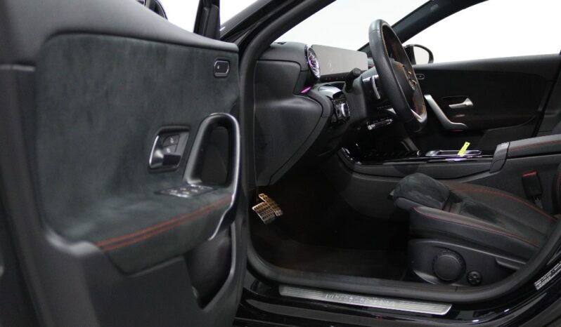 MERCEDES-BENZ Classe A 180 D completo