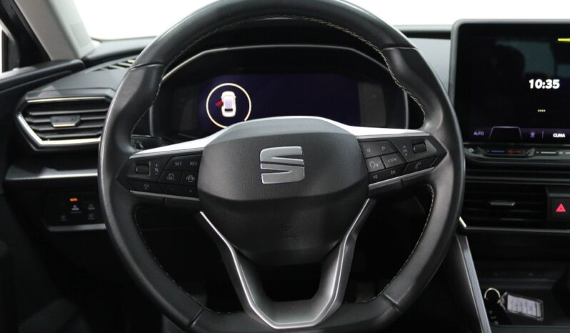 SEAT Leon Sportstourer 2.0 TDI STYLE completo