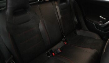 MERCEDES-BENZ Classe A 180 D AMG LINE AUT. completo