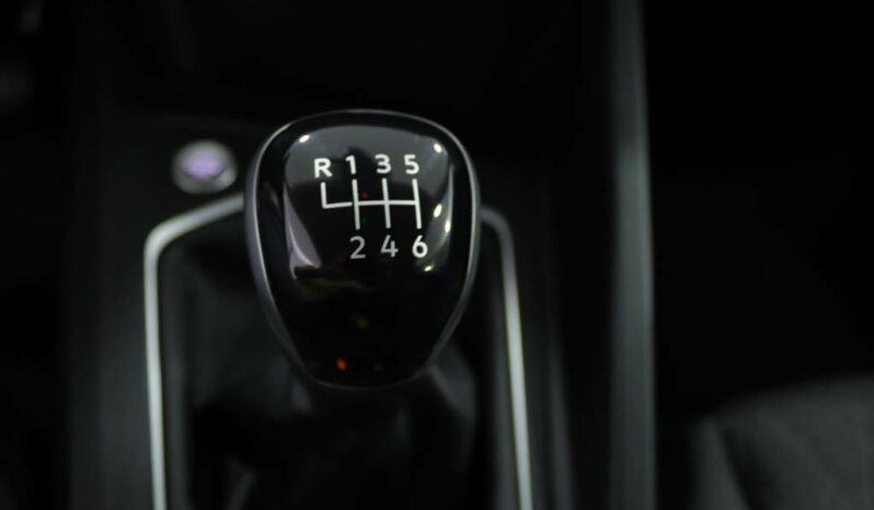 VOLKSWAGEN Golf VIII Variant 2.0 TDI completo