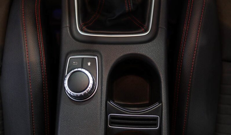 MERCEDES-BENZ Classe A 200 AMG completo