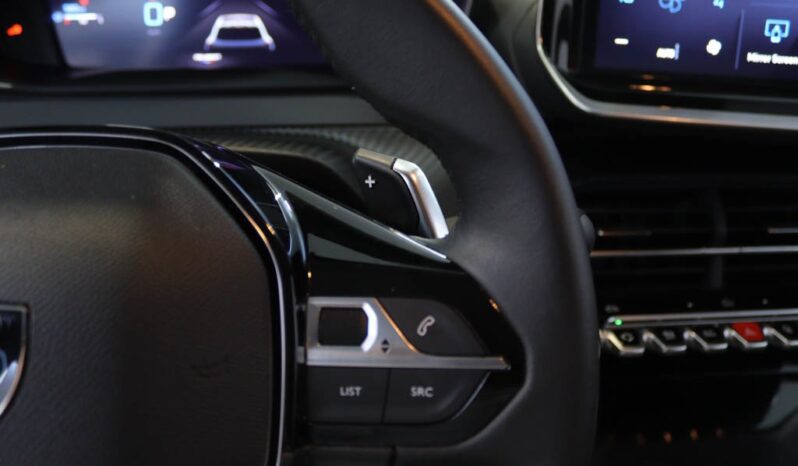 PEUGEOT 208 1.2 HYBRID ALLURE E-DCS6 completo