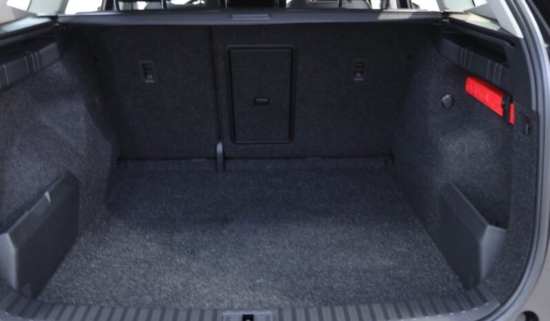 SKODA Enyaq IV 50 completo