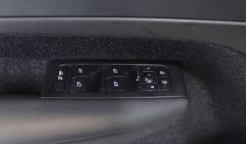 VOLVO XC40 2.0 D3 completo