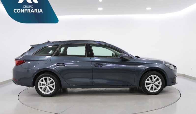 SEAT Leon Sportstourer 2.0 TDI STYLE completo