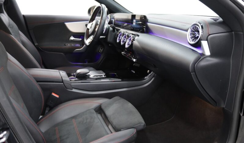 MERCEDES-BENZ Classe CLA Coupé 250 E completo