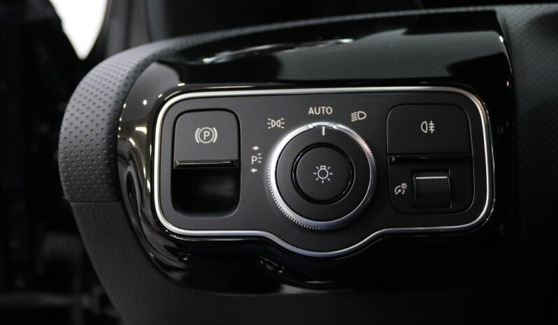 MERCEDES-BENZ Classe A 180 D completo