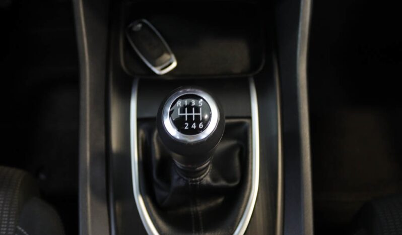 NISSAN Qashqai 1.3 DIG-T ACENTA completo