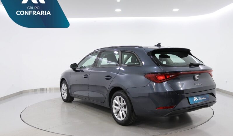 SEAT Leon Sportstourer 2.0 TDI STYLE completo