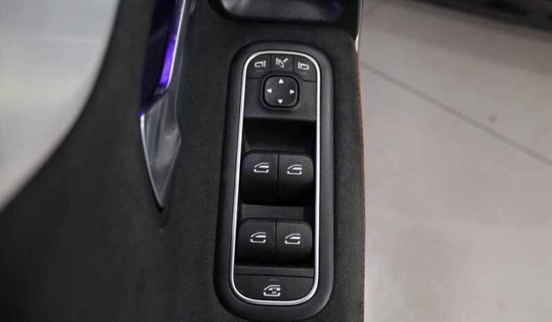 MERCEDES-BENZ Classe CLA Coupé 250 E completo