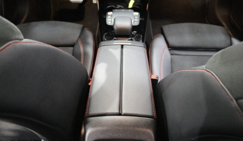 MERCEDES-BENZ Classe CLA Coupé 250 E completo