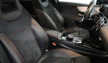 MERCEDES-BENZ Classe A 180 D AMG LINE AUT. completo