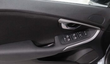 VOLVO V40 Cross Country 2.0 D2 KINETIC completo