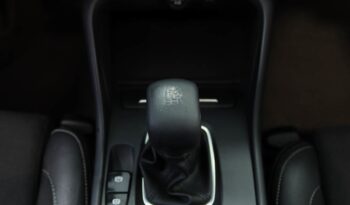VOLVO XC40 2.0 D3 completo