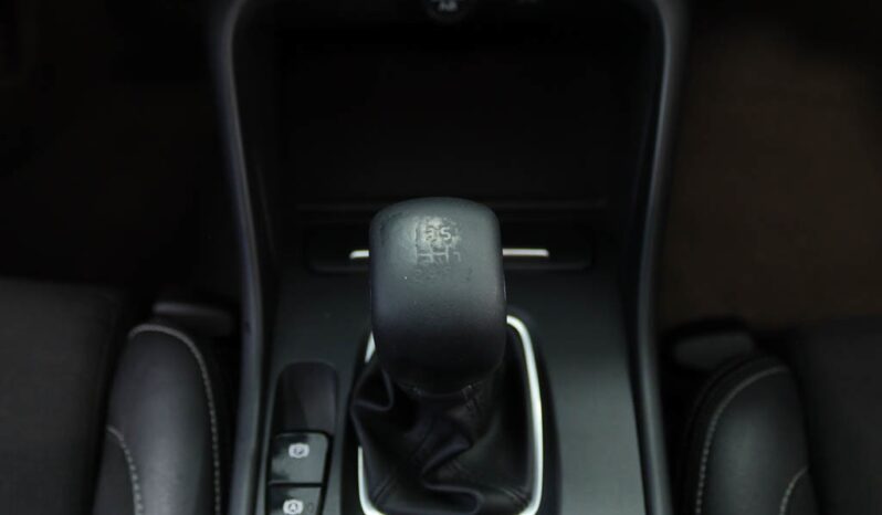 VOLVO XC40 2.0 D3 completo