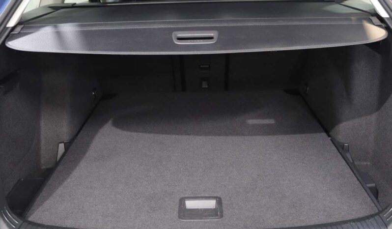 VOLKSWAGEN Golf VIII Variant 2.0 TDI completo