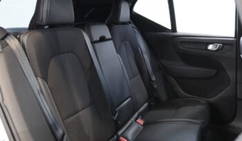 VOLVO XC40 2.0 D3 completo