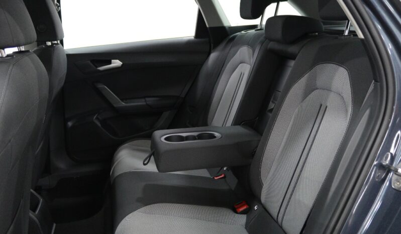 SEAT Leon Sportstourer 2.0 TDI STYLE completo