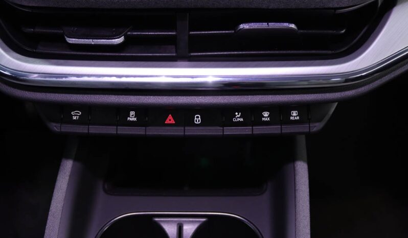 SKODA Enyaq IV 50 completo