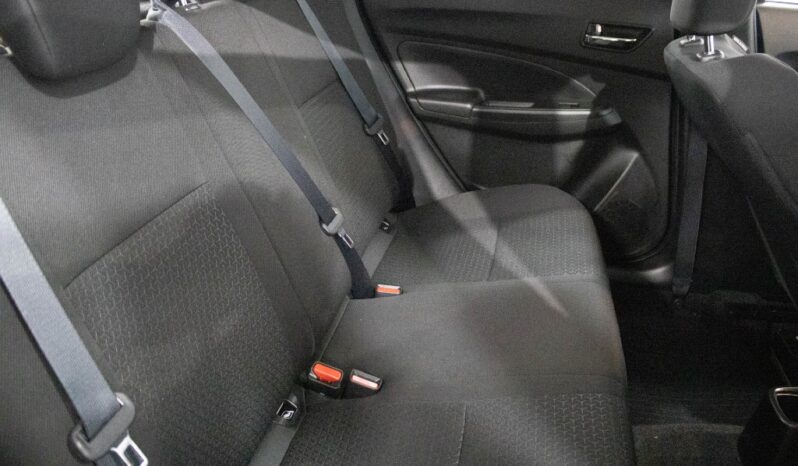 SUZUKI Swift 1.2 MILD HYBRID GLX completo