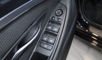 BMW Serie Touring LCI 520 D AUTO completo