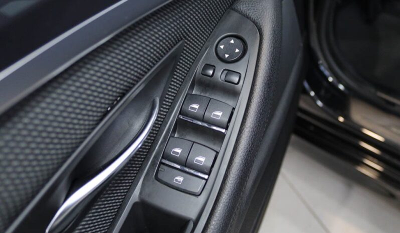 BMW Serie Touring LCI 520 D AUTO completo