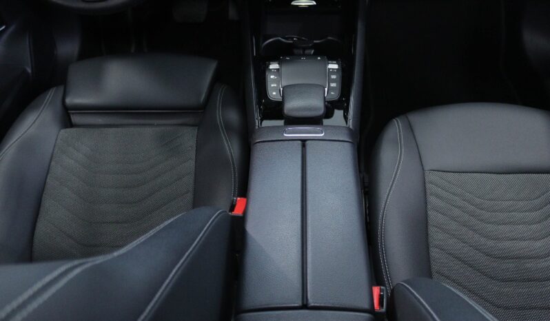 MERCEDES-BENZ Classe GLB 180 D STYLE completo